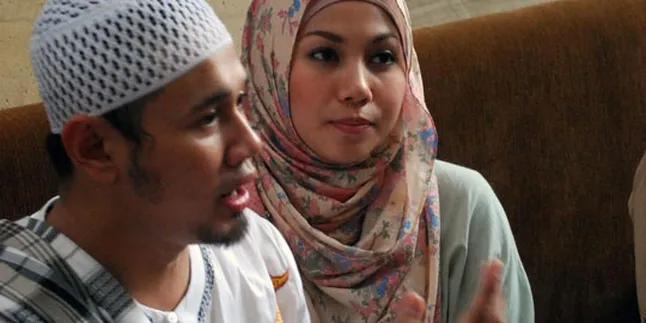 Puput Melati Sediakan Bayam Untuk Suami