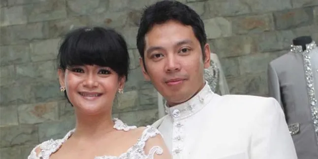 Shezy Idris dan Akis, Sepiring Berdua