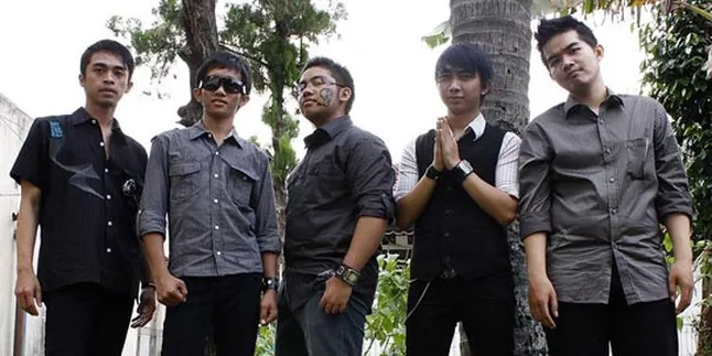 Alt Z Band: Lagu Religi Tak Harus Nasyid