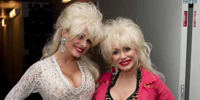 Dolly Parton Pengen Tutup Usia di Atas Panggung