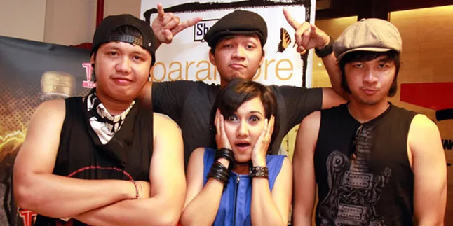 Gecko Akan Pancing ParamorINA Dengan Lagu Paramore