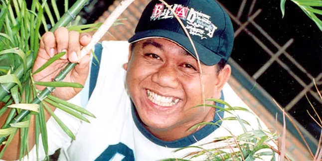 Lebaran, Ade Namnung Kunjungi Rumah Kekasih