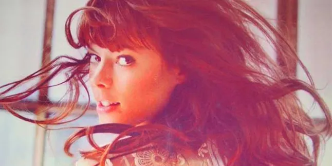 Konser, Lenka Minta Makanan Organik