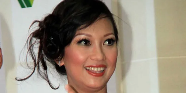 Eksistensi Nola Berkat Dukungan Orang Terdekat