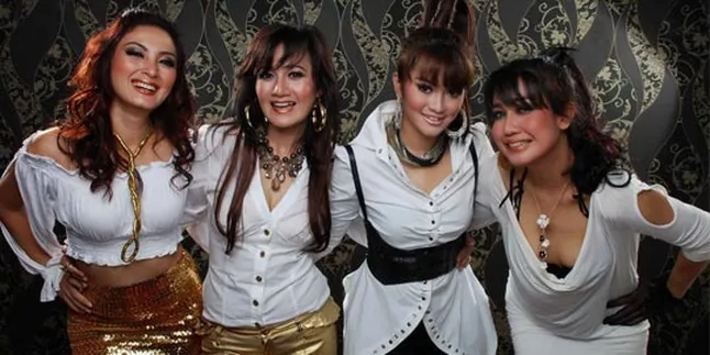 Smoothies Matangkan Materi Lagu