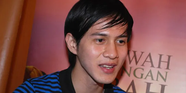 Junot Nikmati Syuting 'DI BAWAH LINDUNGAN KA'BAH'