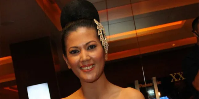 Helsi Herlinda: Peran Antagonis Menguras Tenaga