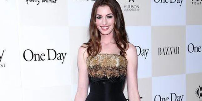 Hah, Mantan-Mantan Pacar Anne Hathaway Gay?