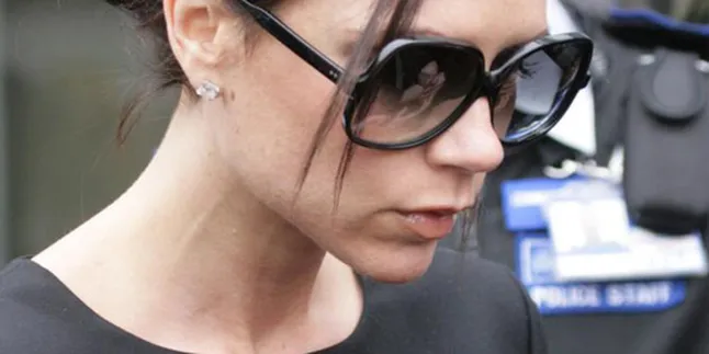 Victoria Beckham Jatuh Sakit Pasca Persalinan?