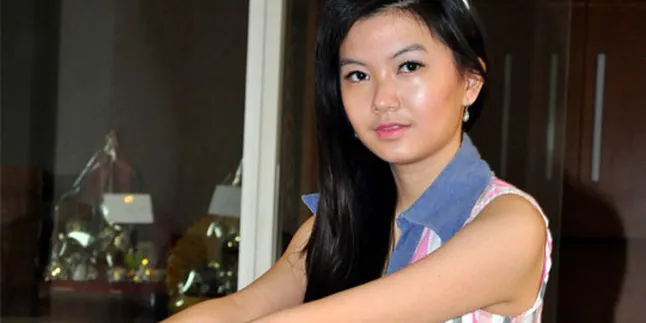 Beda 12 Tahun, Viola Wu Tetap Pacari Denny Sumargo
