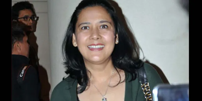 Lidya Kandou Asah Kemampuan Bahasa Sunda Lidya Kandou Asah Kemampuan Bahasa Sunda