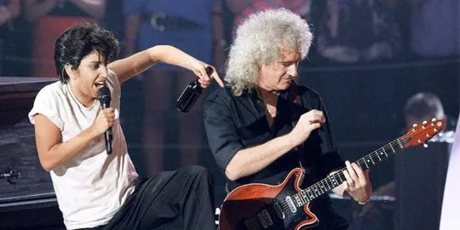 Lady GaGa Tampilkan Alter Ego Joe Calderone