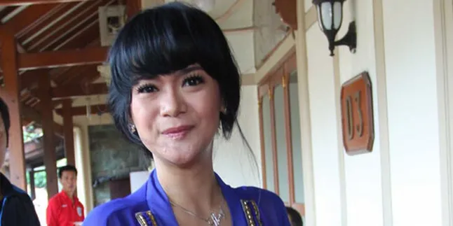 Shezy Idris: Lebaran, Nambah Keluarga