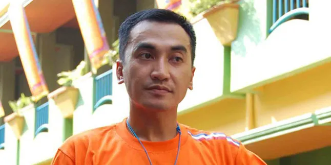 Rico Ceper Boyong Artis Saksikan Timnas