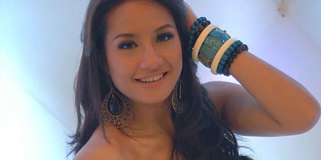 Shinta Bachir Tak Mau Saingan Seksi Dengan Depe