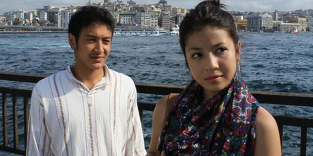 Lepas SMASH, Natasha Rizki Gandeng Dimas Anggara