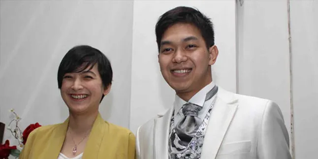 Fitting Kedua, Kebaya Andhara Early Masih Kebesaran