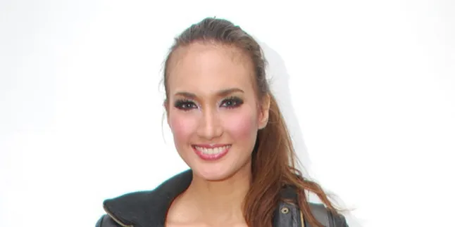 Nadine Chandrawinata Optimis Nadine Alexandra Masuk 15 Besar