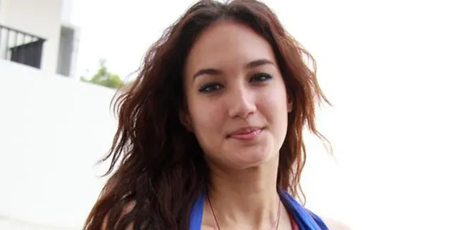 Kecantikan Mutiara Nadine Chandrawinata