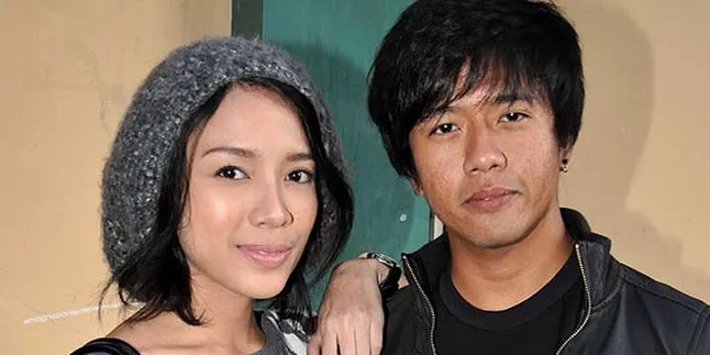 Sering Pisah Dari Suami, Dea Ananda Cuek Aja