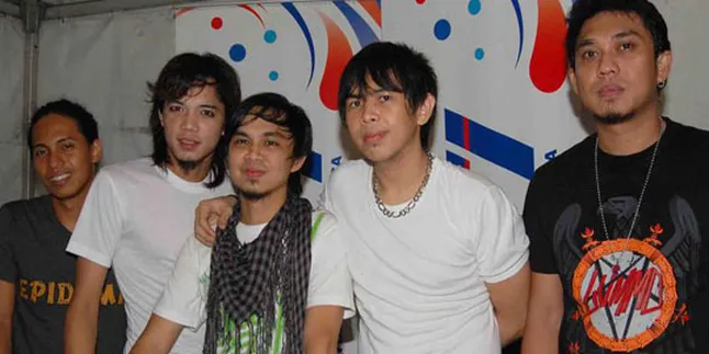 Sempat Diguyur Hujan Zigaz Band Tetap Maksimal