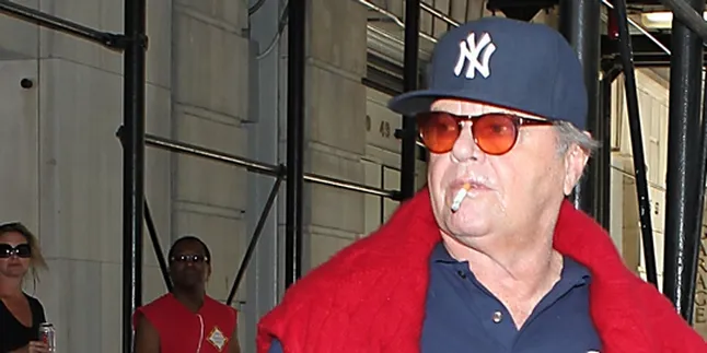 Rumah Jack Nicholson Terbakar Habis!