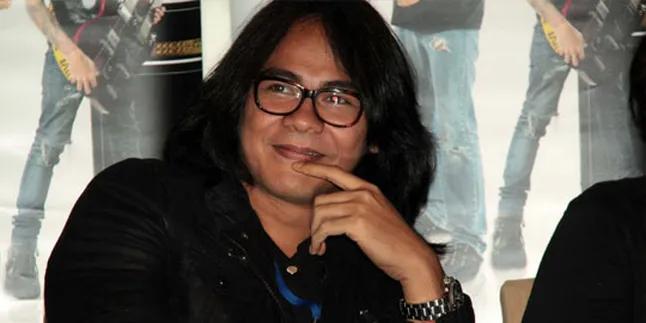 Sibuk Film, Ferdy Tahier Hengkang Dari Element?