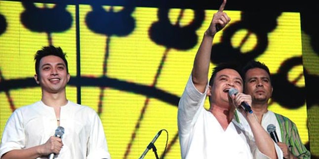 Romantisme Konser Cerita Cinta 25 Tahun Kahitna