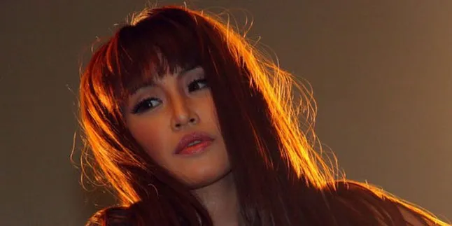 Meski Muda, Pacar Pinkan Mambo Perhatian