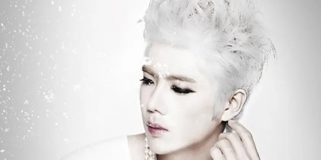 Kim Kyu Jong Bertransformasi Jadi Pangeran Es