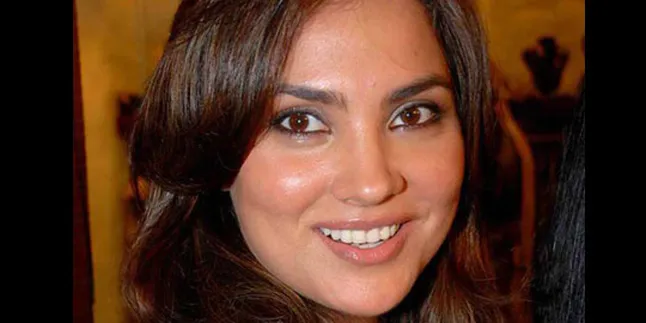 Lara Dutta Jengkel Lihat Lemari?