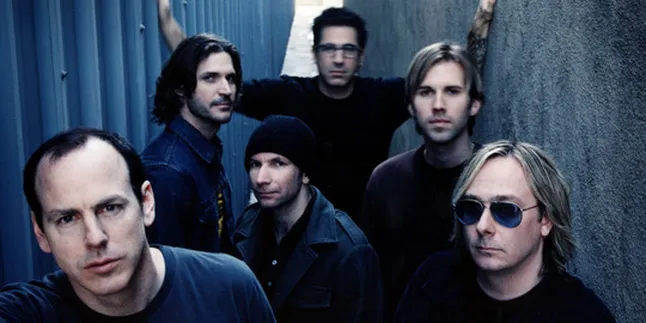 Bad Religion: Kampus Itu Gak Bikin Kalian Pintar