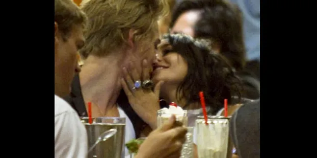 Vanessa Hudgens Sudah Punya Pengganti Zac Efron?