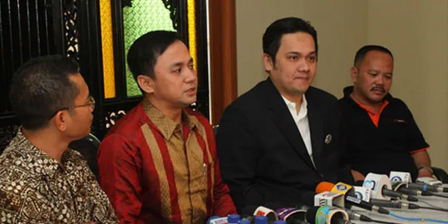 Falcon Bantah Norman Mundur Karena Kontrak