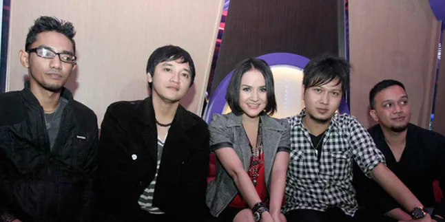 Show Bentrok Dengan LP, Zeevo Band Tak Terpengaruh Show Bentrok Dengan LP, Zeevo Band Tak Terpengaruh