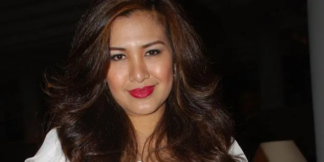 Liza Natalia: Gaun Nikah Ashanty? Cuma Sponsor