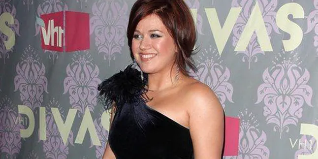 Wow, Kelly Clarkson Punya 50 Binatang Peliharaan