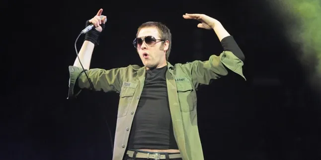 Kasabian Benci Sepanggung Dengan U2