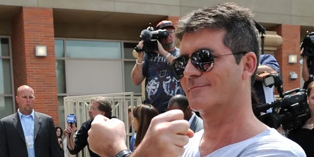 Simon Cowell: Lady GaGa Membosankan!