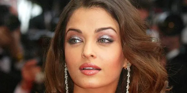Anak Aishwarya Rai Bakalan Kembar!