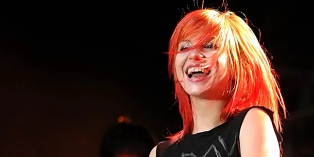 Wow! Album Lama Paramore Jadi Trending Topic