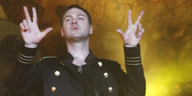 Kasabian Incar Glastonbury Festival