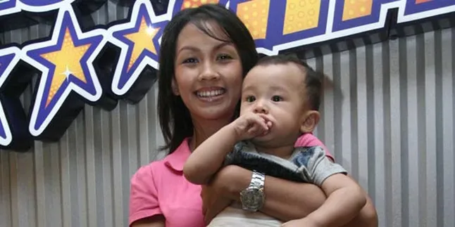 Melanie Putria: Pendidikan Utama Itu Keluarga