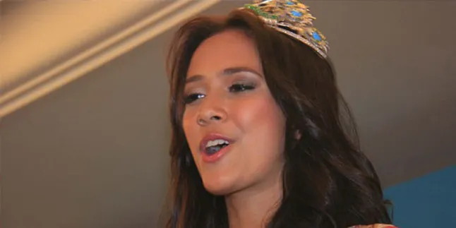 Turun Tahta, Nadine Alexandra Kuliah Sutradara