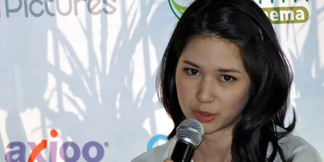 Laura Basuki Tak Pernah Minta Ijin Suami?