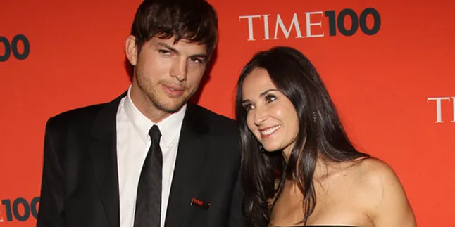 Demi Moore 'Unfollow' Ashton Kutcher di Twitter?