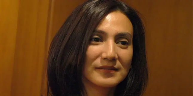 Wanda Hamidah Kenalkan HIV AIDS ke Anak