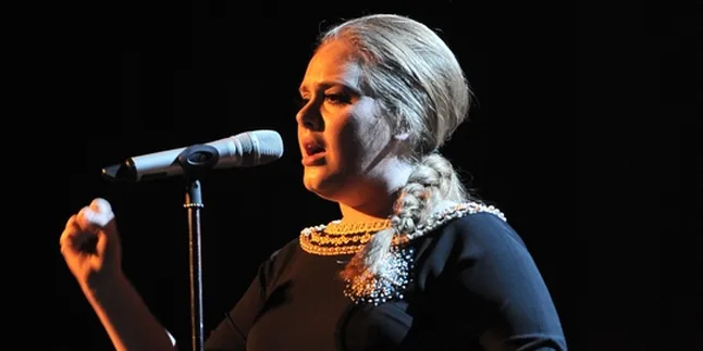 Adele Bakal Mengangkat Pamor James Bond