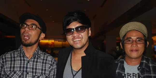 Personel Keluar, Juliette Garap Album Ketiga