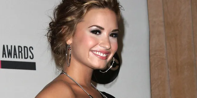 Demi Lovato Bakal Tur Lagi!!